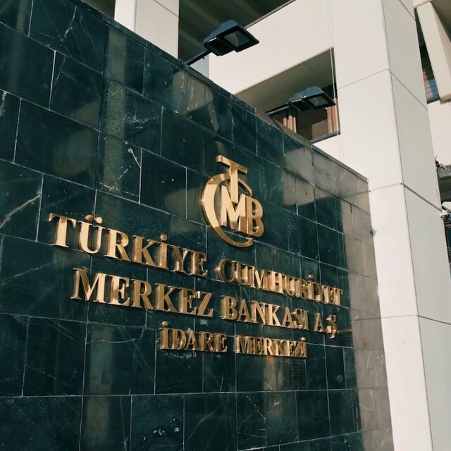 Piyasalar enflasyon raporuna odaklandı