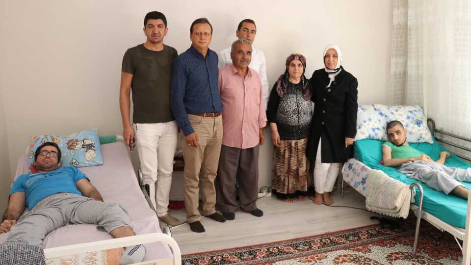 8 çocuklarından 6'sı hasta