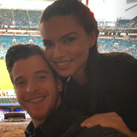 Adriana ve Metin sahadan paylaştı