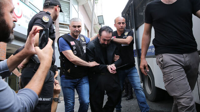 Semin Babuna: Adnan Oktar bir atom bombası gibi...