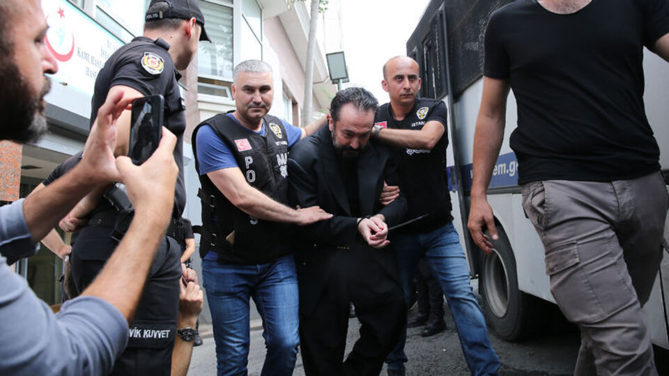 Semin Babuna: Adnan Oktar bir atom bombası gibi...