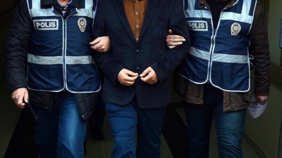 Eski askeri ataşeye FETÖ'den hapis