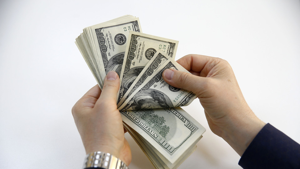 Dolar 4.93 lirayı gördü! İşte ilk rakamlar