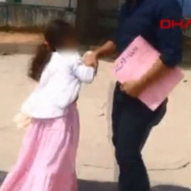 Küçük kızı icrayla almışlardı! Şeref Malkoç'tan açıklama!