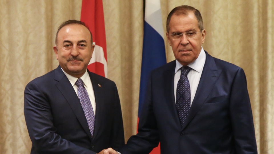 Çavuşoğlu, Lavrov ile bir araya geldi!