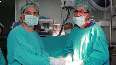 Anne karnındaki bebeğe hayat kurtaran operasyon