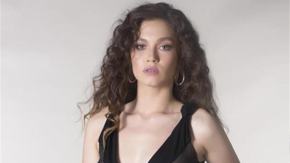 Nefes Nefese'nin Rüya'sı Melisa Şenolsun kimdir?