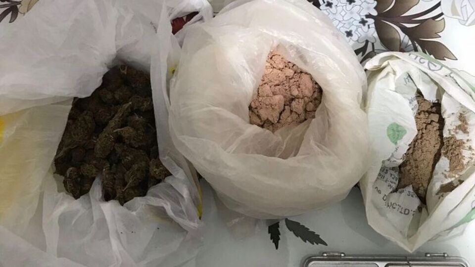 İstanbul'da eş zamanlı uyuşturucu operasyonu