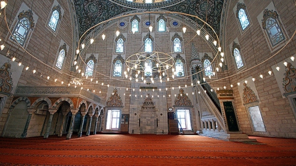 İzmir için Cuma saati