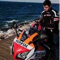 Kamyonete arkadan çarpan motosikletli genç öldü
