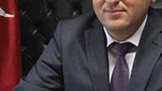 Ticaret Savaşlarından Kur Savaşlarına Giden Küresel Ekonomi ve Türkiye