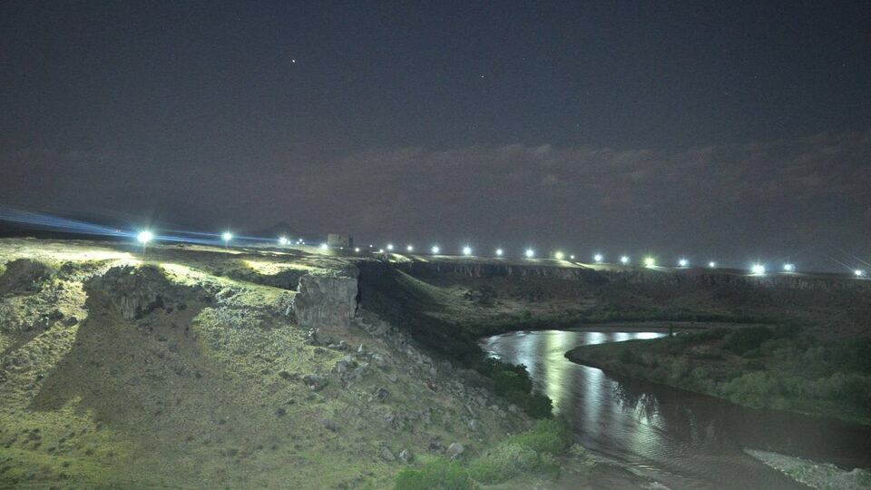 Çalışmalar hızlandı! Sınıra aydınlatma sistemi