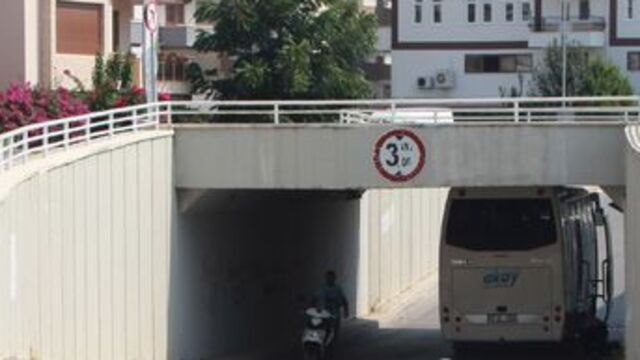 Klimayı hesap edemeyen sürücü neye uğradığını şaşırdı