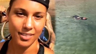 Alicia Keys 'Halkalı Şeker'le yüzdü!