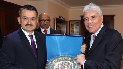 Bakan Pakdemirli, Venezuelalı mevkidaşı ile görüştü