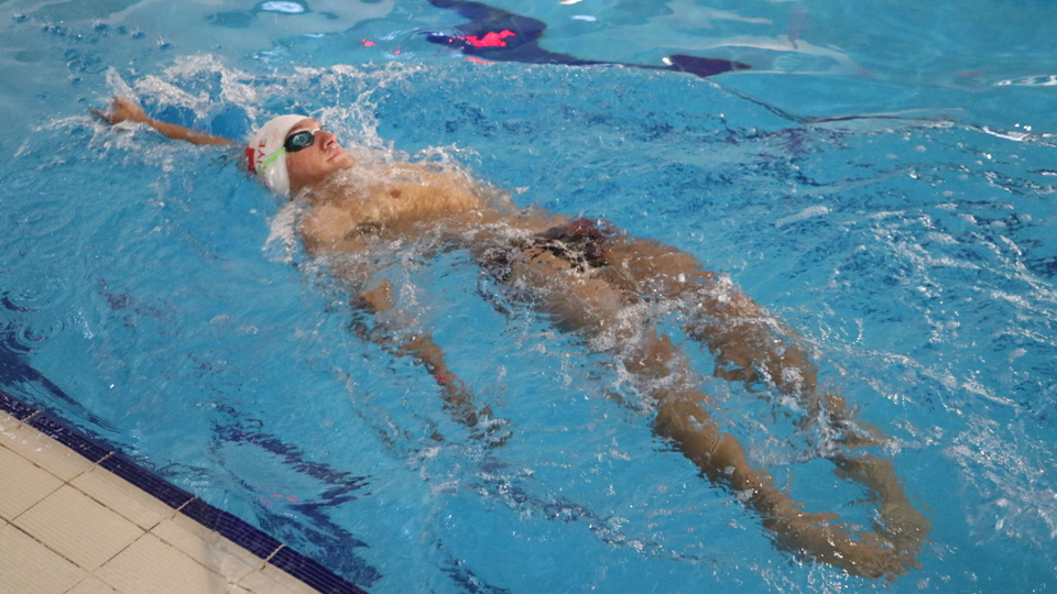 Hastalığını yenmek için başlamıştı... Başarısıyla göz dolduruyor!