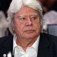 Ünlü oyuncu Cüneyt Arkın hastaneye kaldırıldı