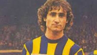 Selçuk Yula kimdir?