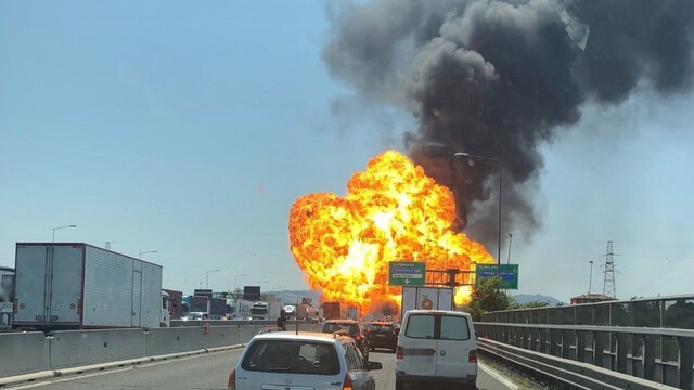 İtalya'da şiddetli patlama! Ölü ve yaralılar var...