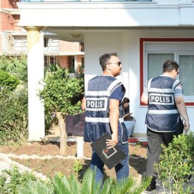 Polisten 81 ilde çat kapı operasyon