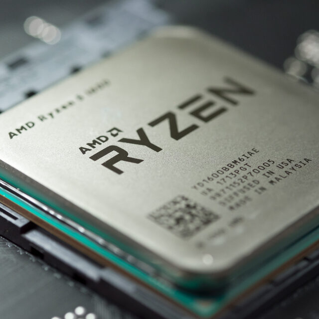 AMD, amiral gemisini tanıttı!