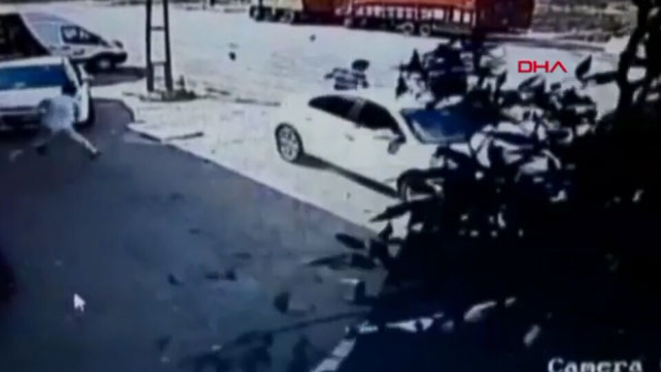 Başakşehir'de hafriyat kamyonu dehşeti