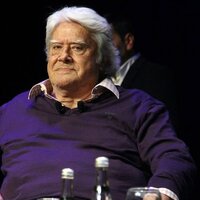Cüneyt Arkın'dan haber var