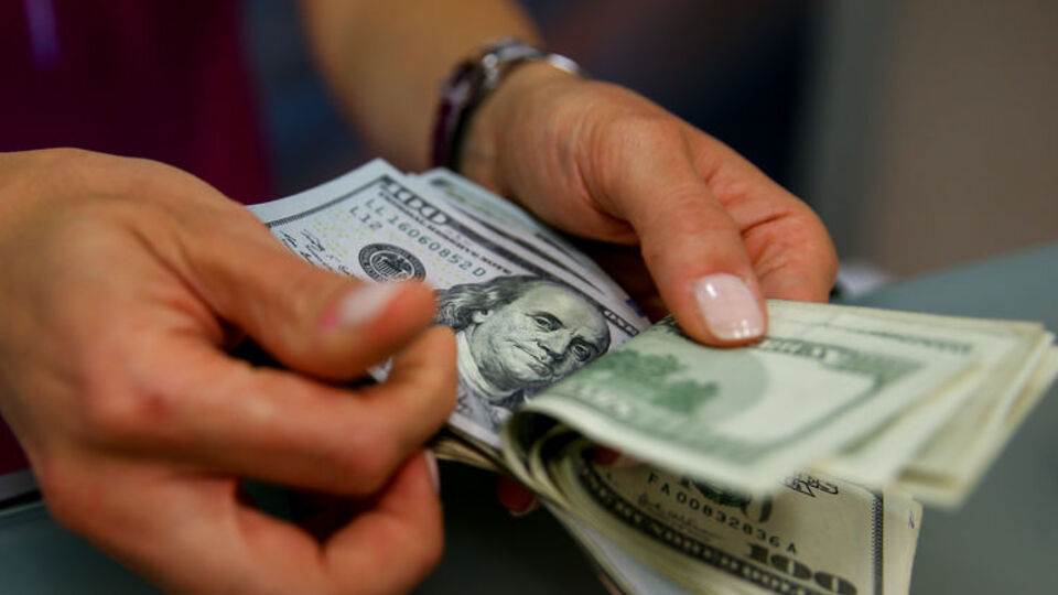 Dolar ve euroda hareketli dakikalar! İşte son durum