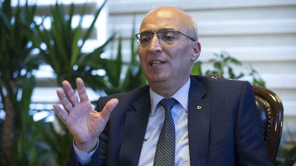 TDK Başkanı: Yabancı kelimelerin tabelalara yazılması yasaklanabilir ya da...