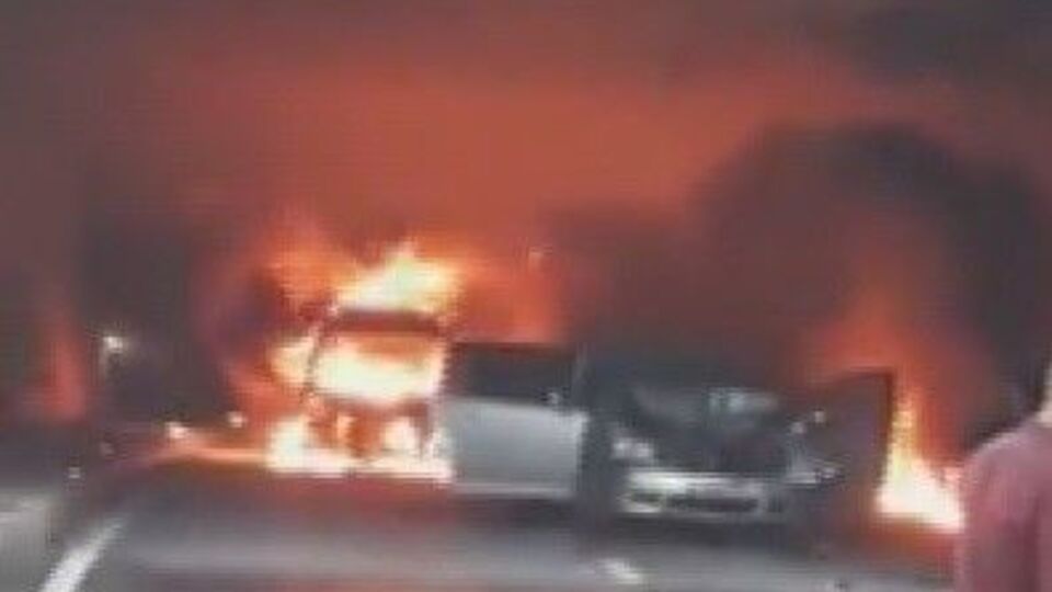 Ordu'da tünelde zincirleme kaza... Araç alevler içinde kaldı!