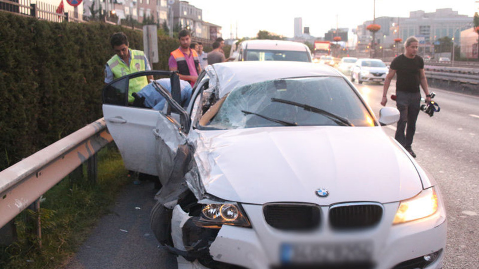 İstanbul'da zincirleme trafik kazası: 1 ölü, 1 yaralı
