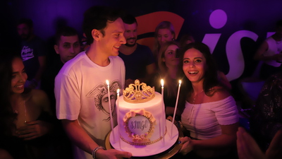 Simge Sağın'ı şaşırtan sürpriz