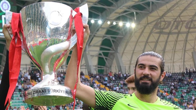 Akhisarspor'da Fatih güven veriyor