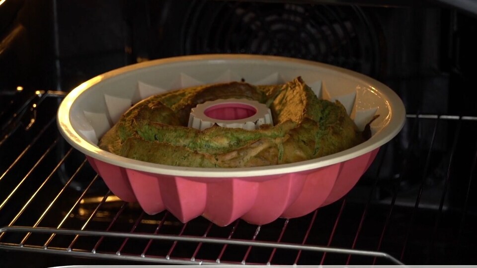 Kremalı ıspanaklı kek nasıl yapılır?