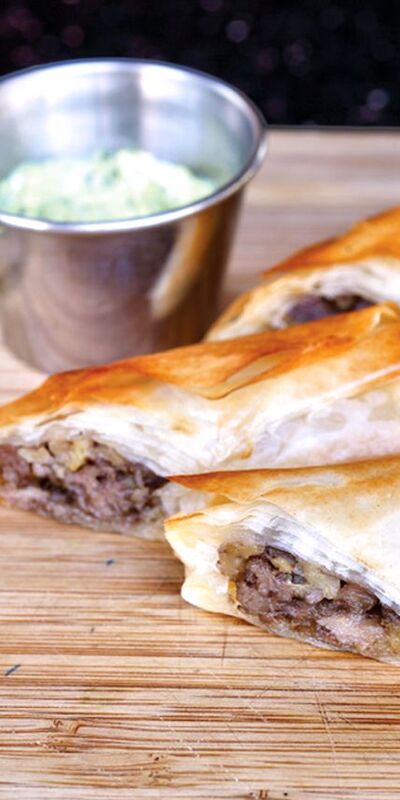 Kolay kıymalı ev böreği tarifi