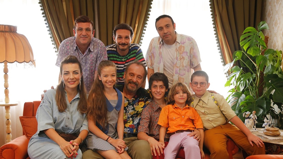 Keşke Hiç Büyümeseydik'ten ilk kareler geldi