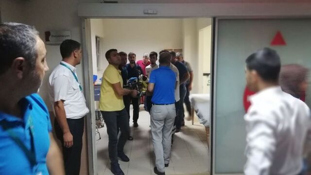 Parkta oynayan çocuğun başına bisiklet gidonu saplandı