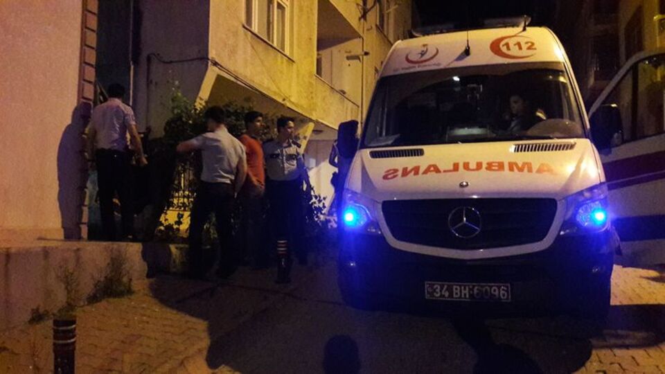 3. kattan düşen genç hayatını kaybetti