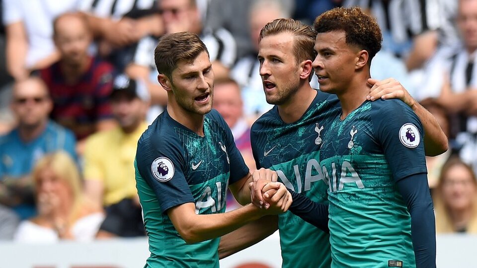 Tottenham galibiyetle başladı