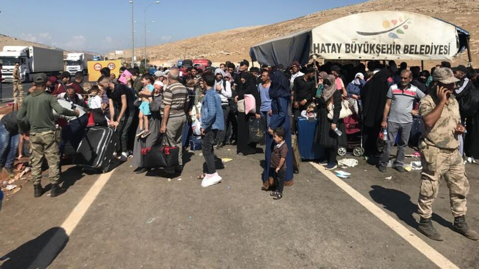 30 bin Suriyeli ülkesine geçti