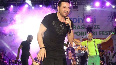 Rize'de Davut Güloğlu rüzgarı