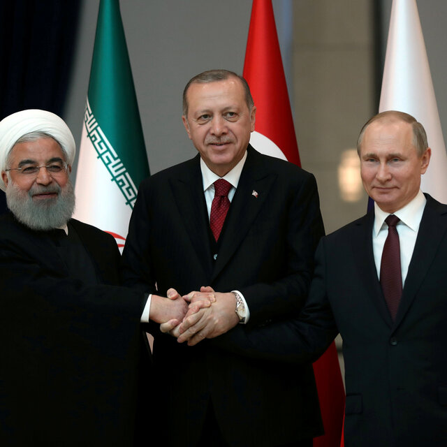 Mesele bir de bu 3'lü, hatta 4'lü zirve!