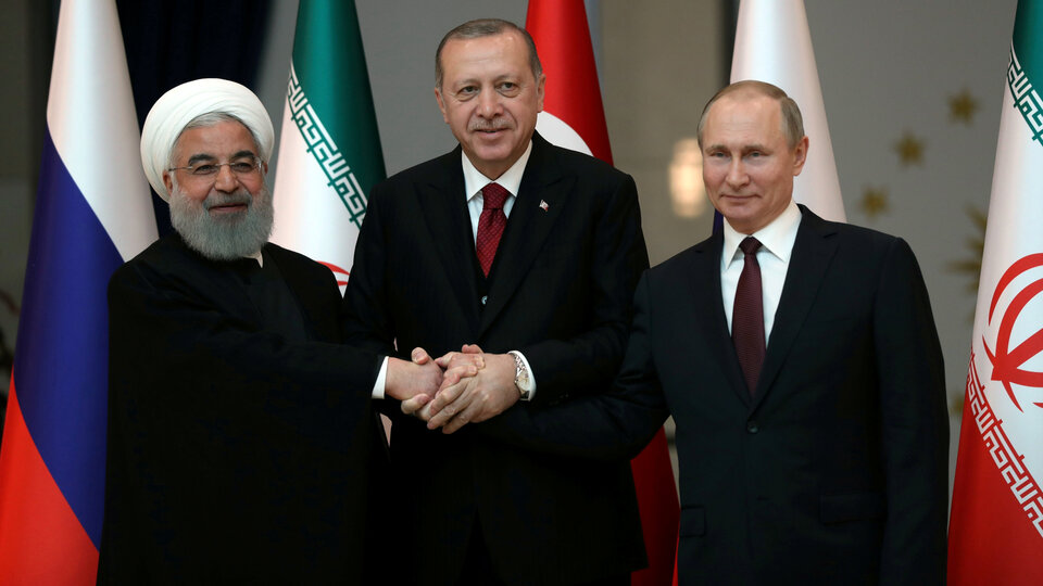 Mesele bir de bu 3'lü, hatta 4'lü zirve!
