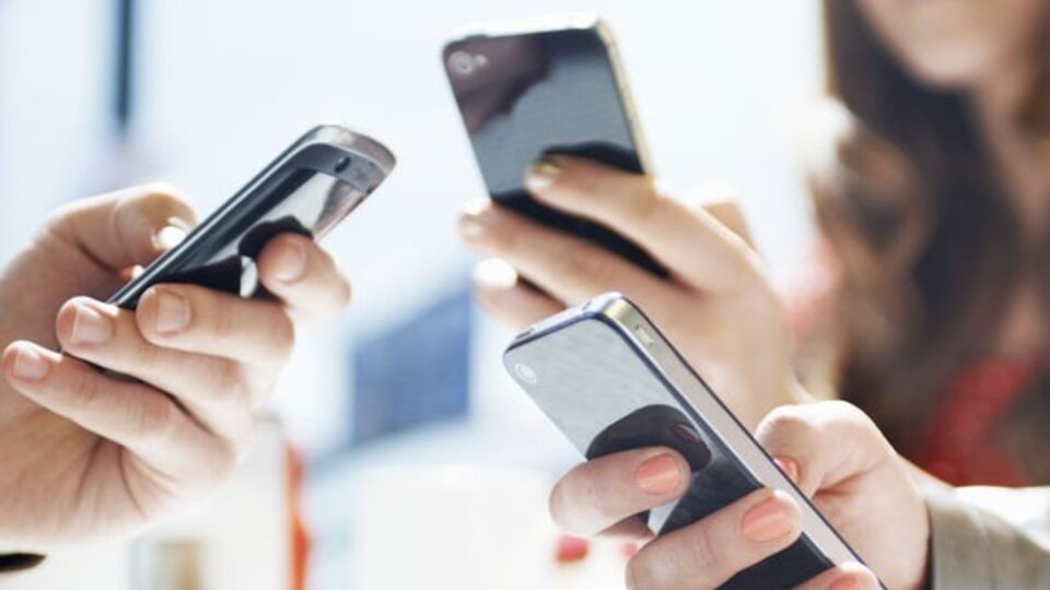 Telefon ekranına dokunuşlarımız kaydediliyor mu?