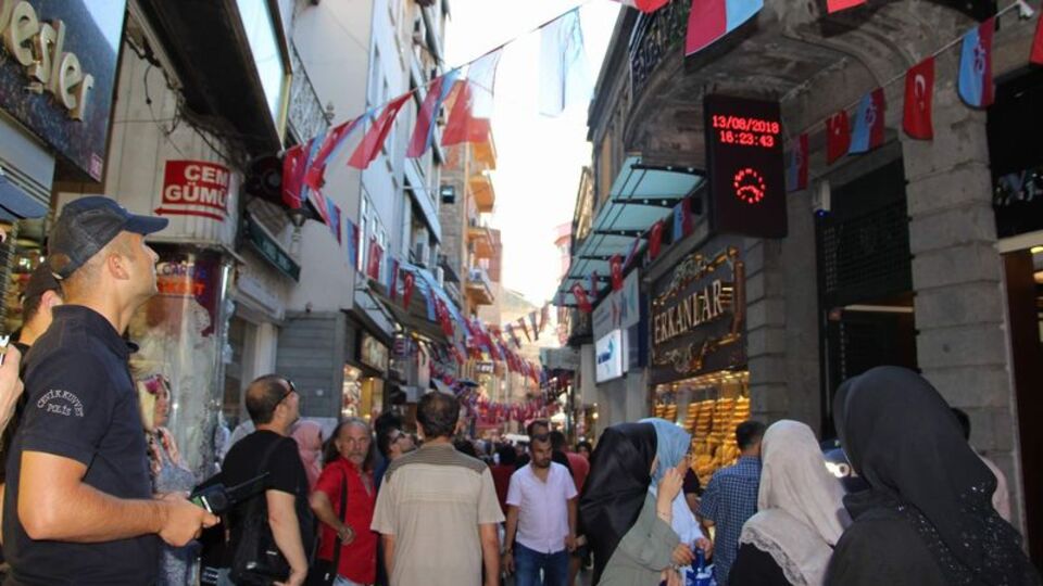 Trabzon'da korkunç olay! Fransız gelinin başına düştü...