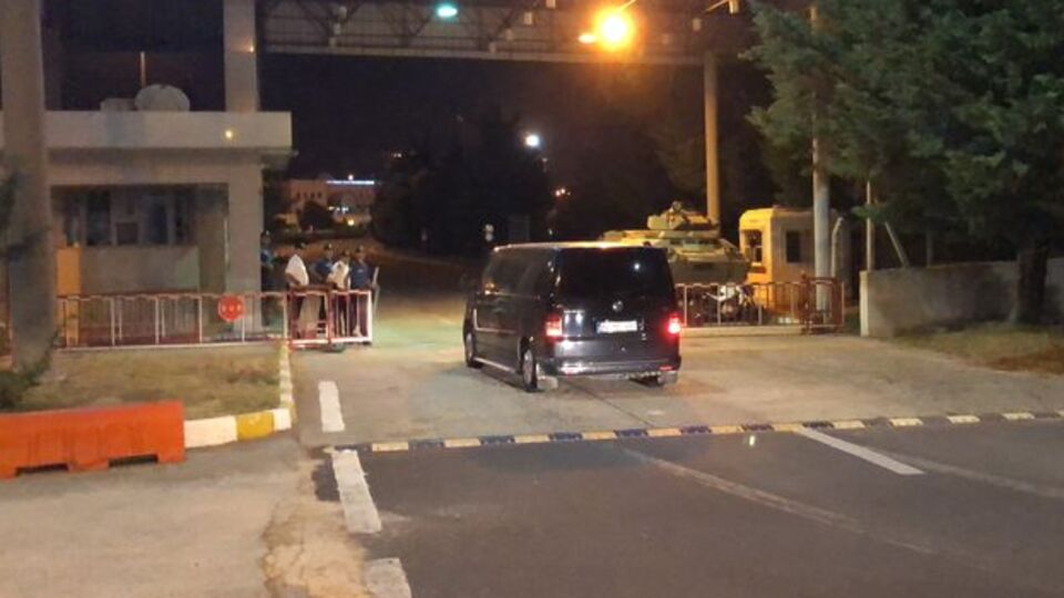 Serbest bırakılan Yunan askerler ülkelerine gönderildi