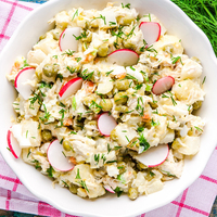 Yoğurtlu zerdeçallı patates salatası