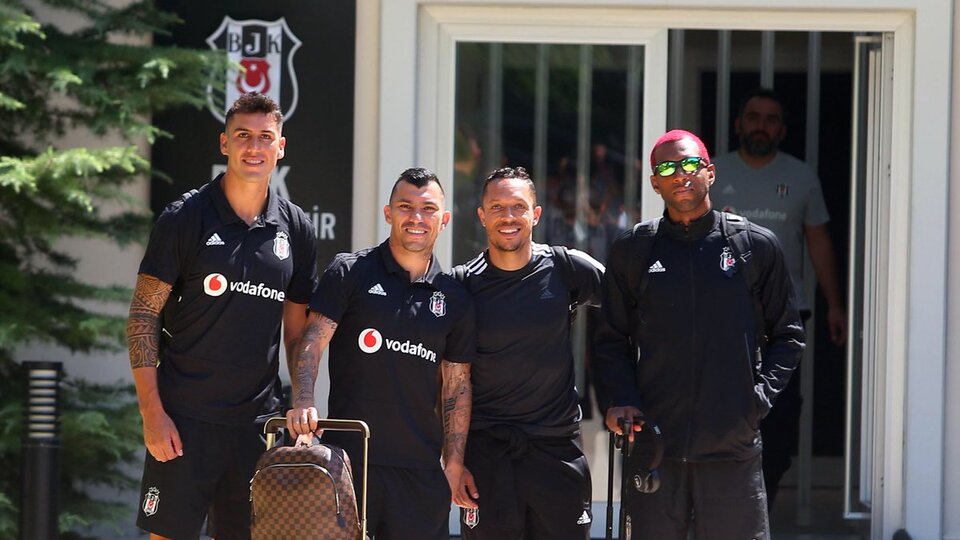 Beşiktaş, Avusturya'ya gitti