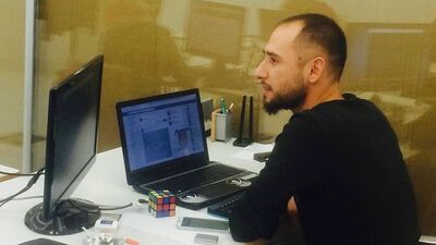 Ünlü isimlere şantaj yapan hackerlar hakim karşısında