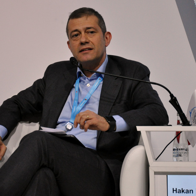 Binbaşgil: Dün 1,5 milyar dolara yakın döviz satışı olmuştur